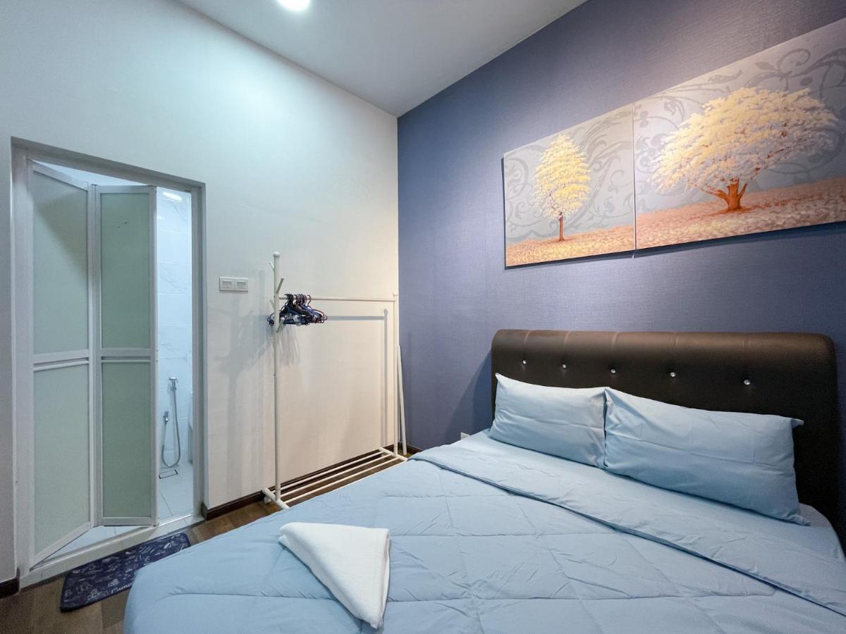 Seaview Homestay Masai By Heyday Exterior photo