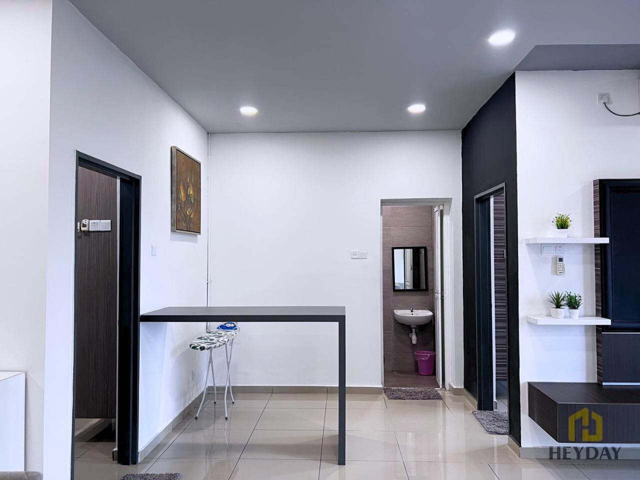 Seaview Homestay Masai By Heyday Exterior photo